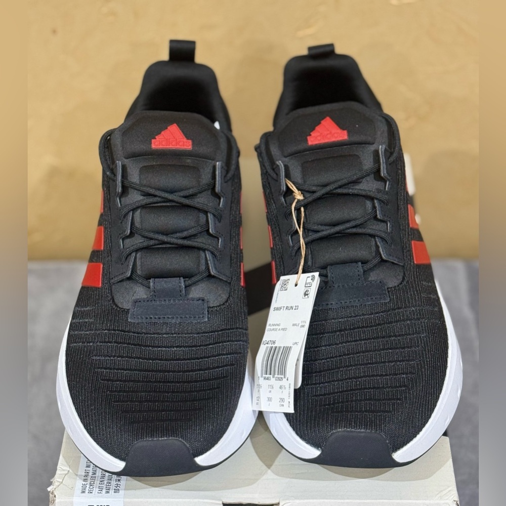 Adidas Men Swift Run Core Sneakers
(Size 12) - Picture 4 of 7